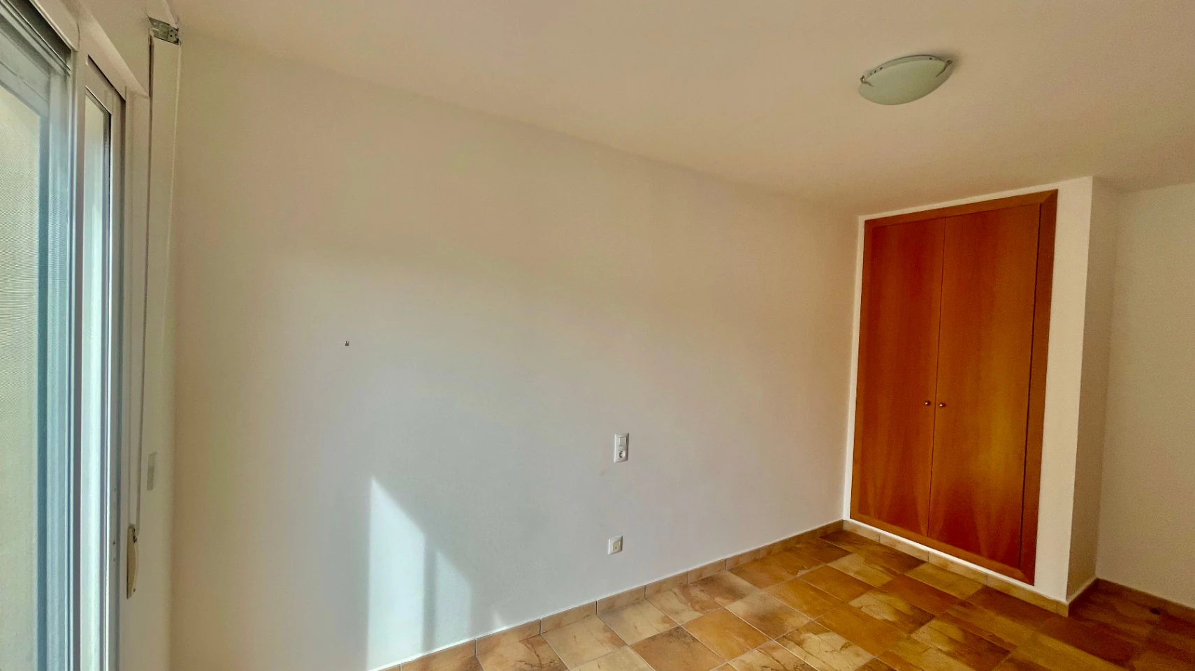 Modern townhouse for sale in Murla:  Spacious and versatile