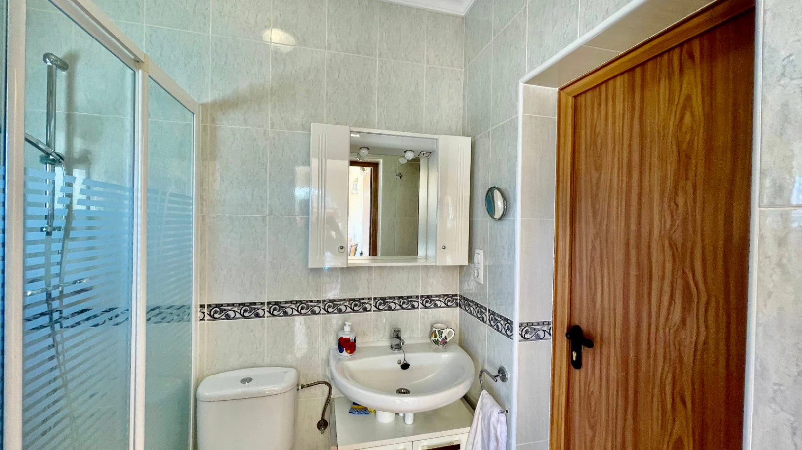 Villa en venta en Jalón: moderna, con fácil acceso y unas vistas impresionantes