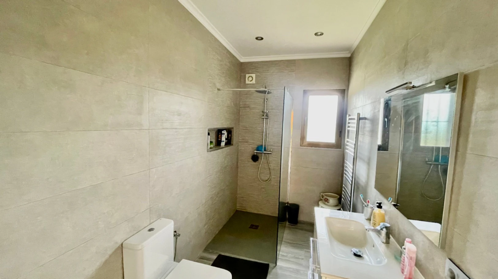 Villa for sale in Jalon: Secluded, sought-after location