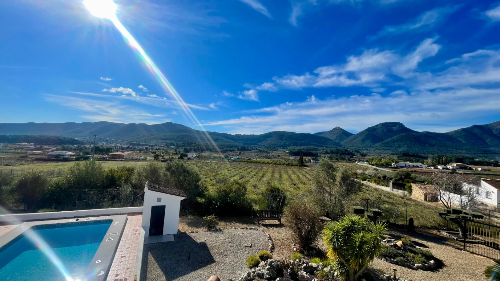 Villa for sale in Jalon: Secluded, sought-after location