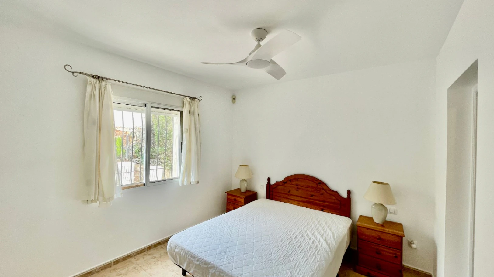 Villa for sale in Alcalali - Corner plot, mountain views