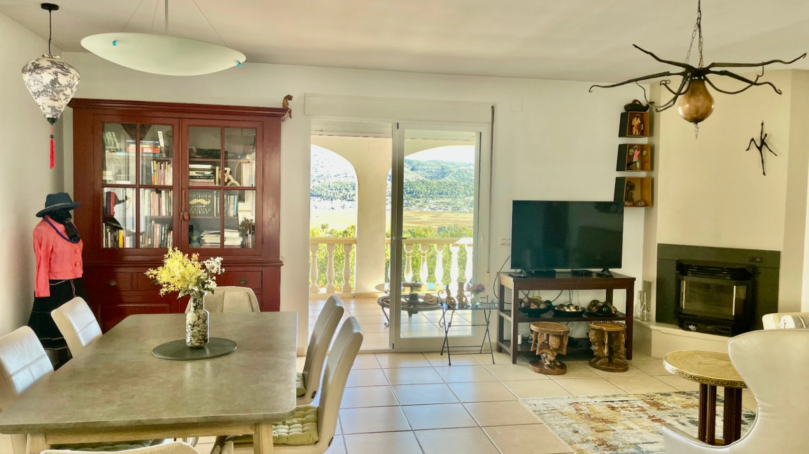 Villa for sale in Lliber:  Spectacular views, large plot