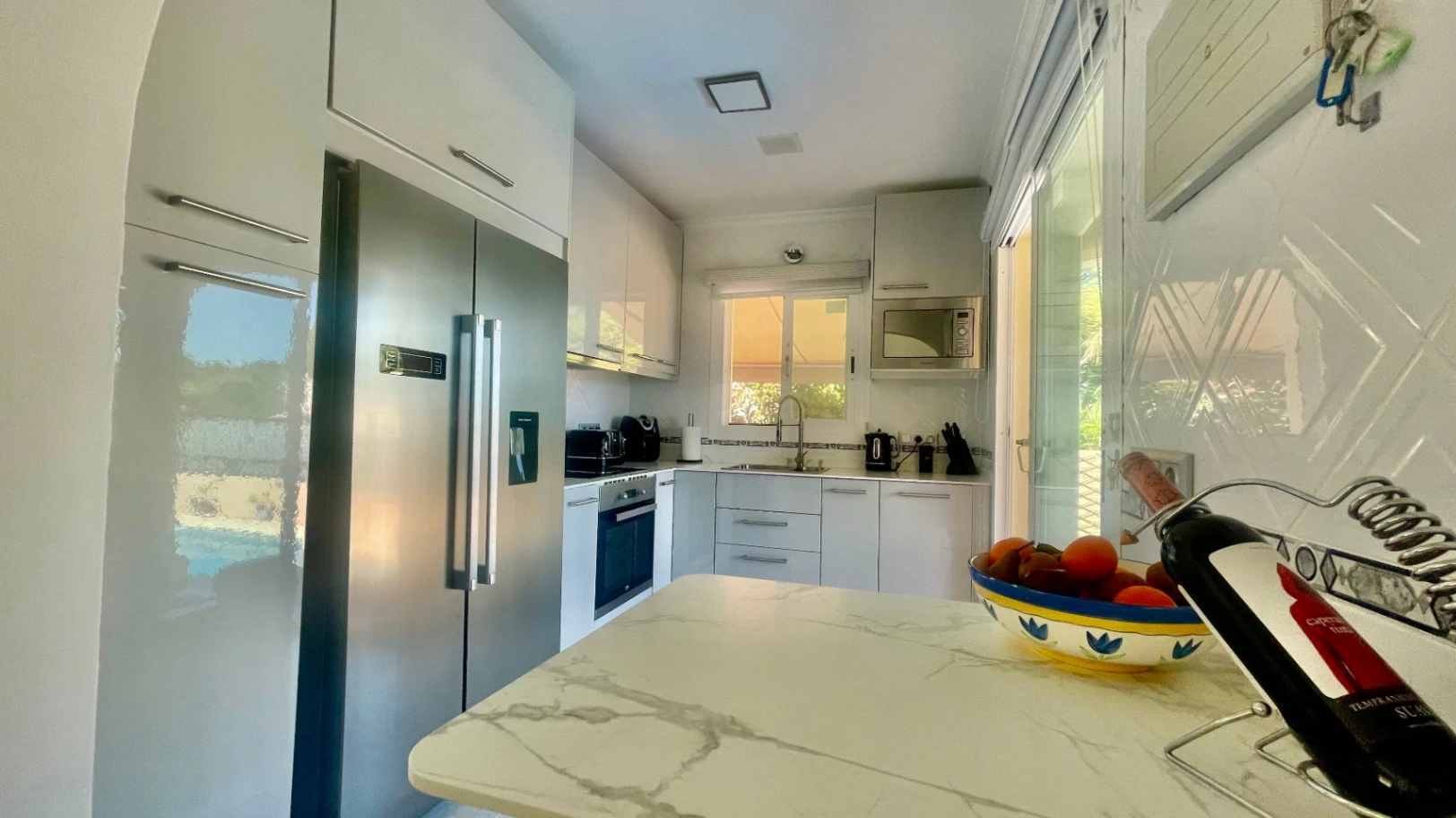 Villa for sale in Alcalali: Modern, immaculate, spacious corner plot