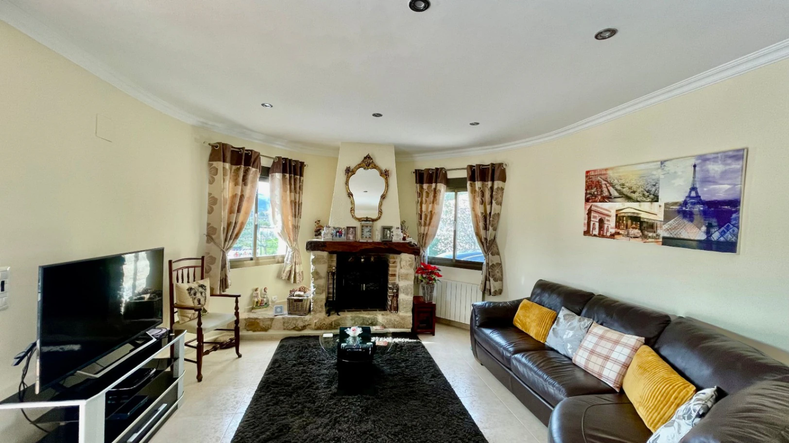 Villa for sale in Jalon: Secluded, sought-after location