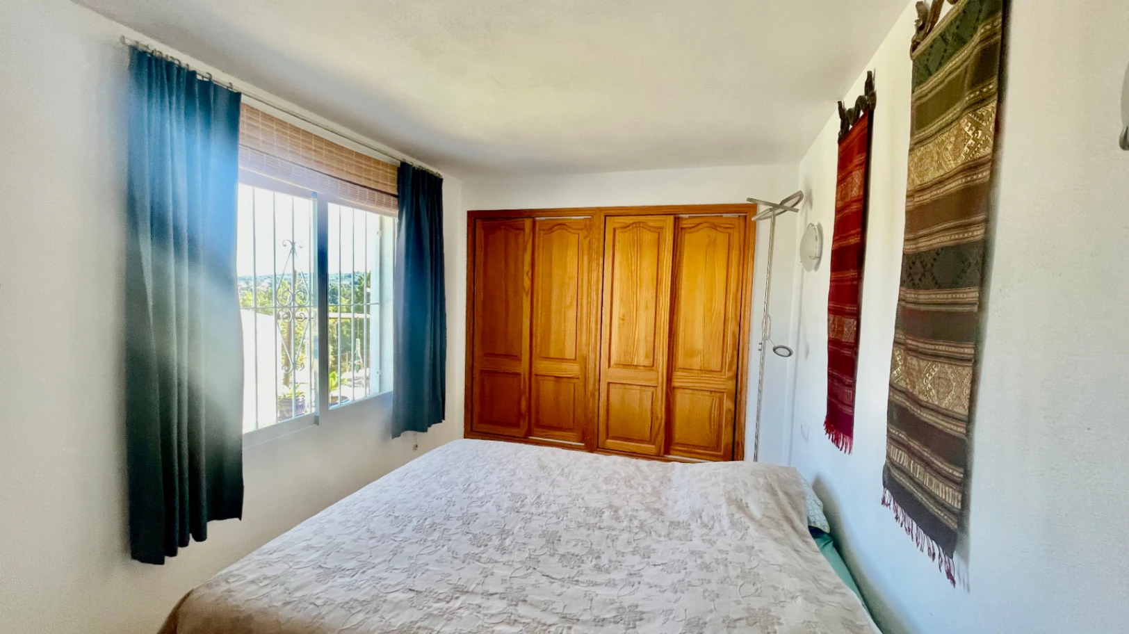 Villa for sale in Lliber:  Spectacular views, large plot