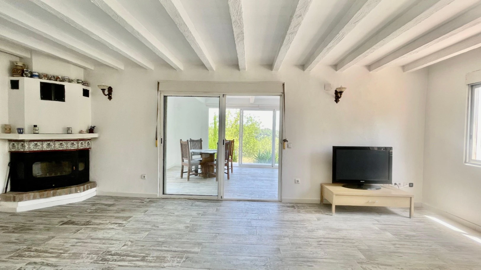 Country house for sale in Parcent: large plot, tranquil escape