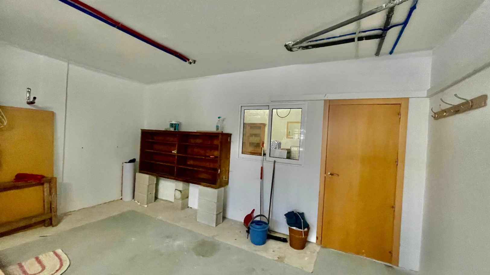Modern townhouse for sale in Murla:  Spacious and versatile