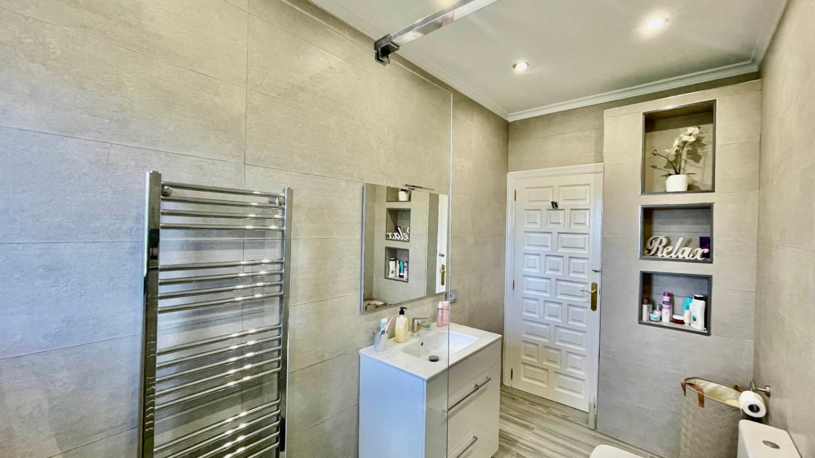 Villa for sale in Jalon: Secluded, sought-after location