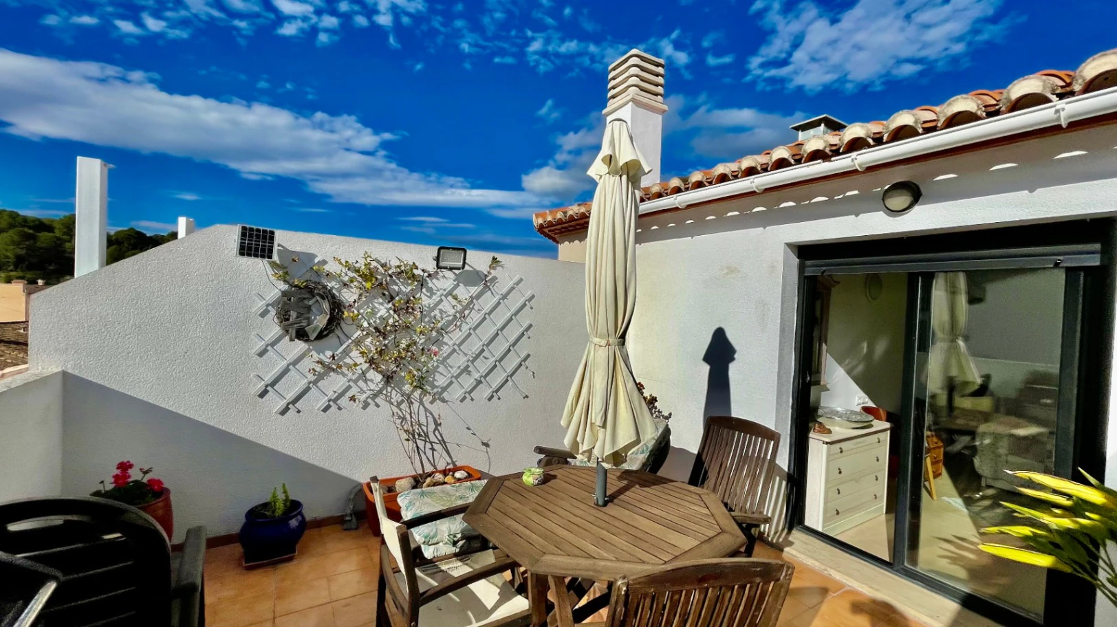 Penthouse apartment in Jalon: Prime central location