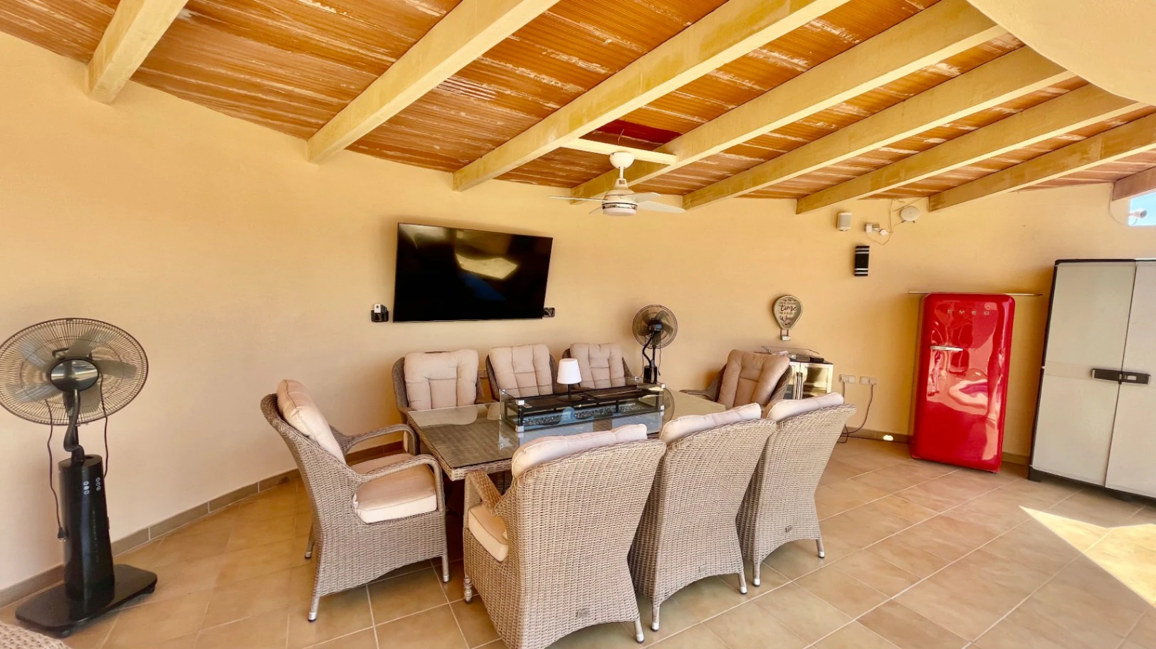 Villa en venta en Jalon: Lujosa, eficiente en energía