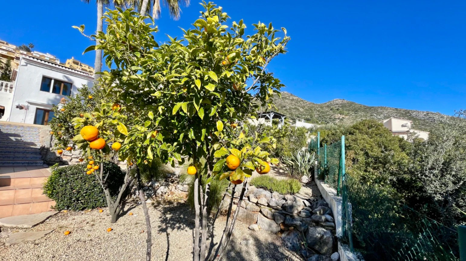 Villa for sale in Jalon: Frontline with spectacular south-facing views