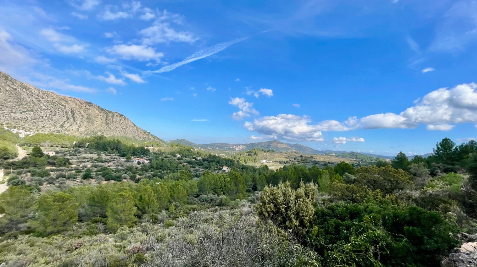 Villa for sale in Benigembla: Peaceful, rural, completely private