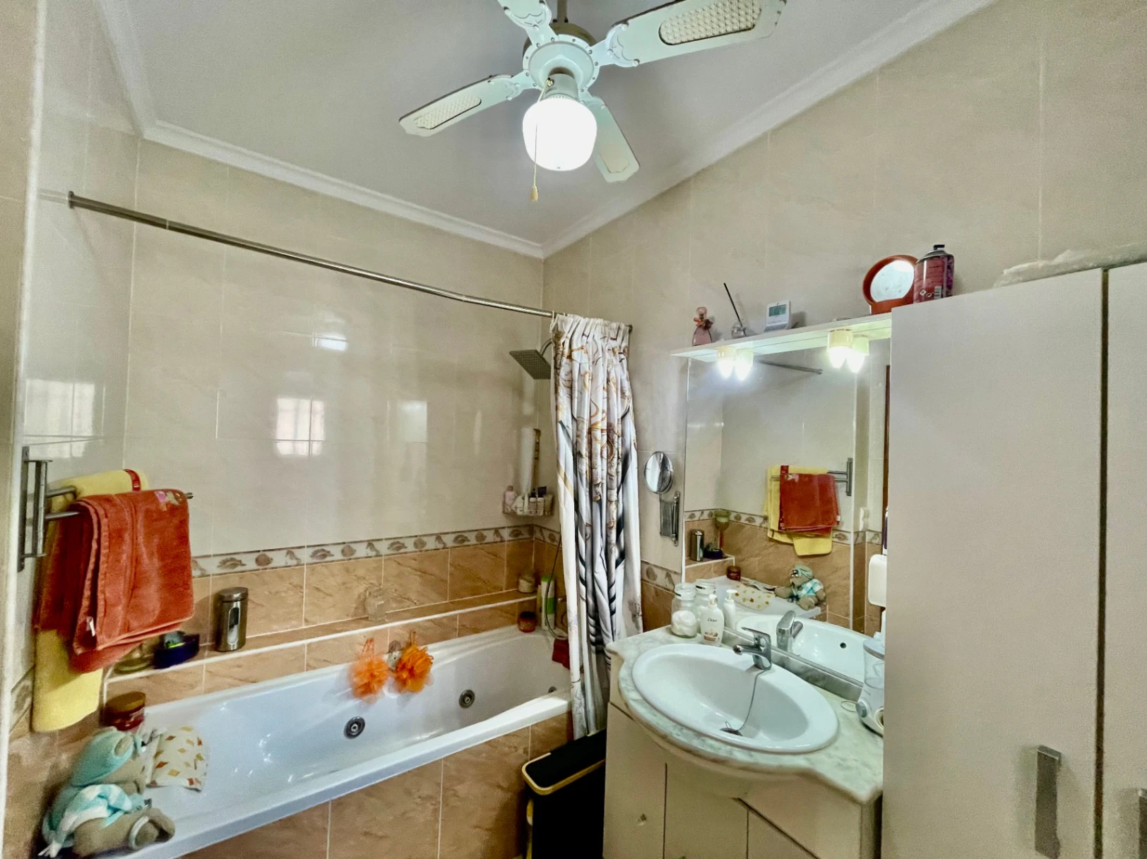 Villa for sale in Tormos: South-facing, panoramic views