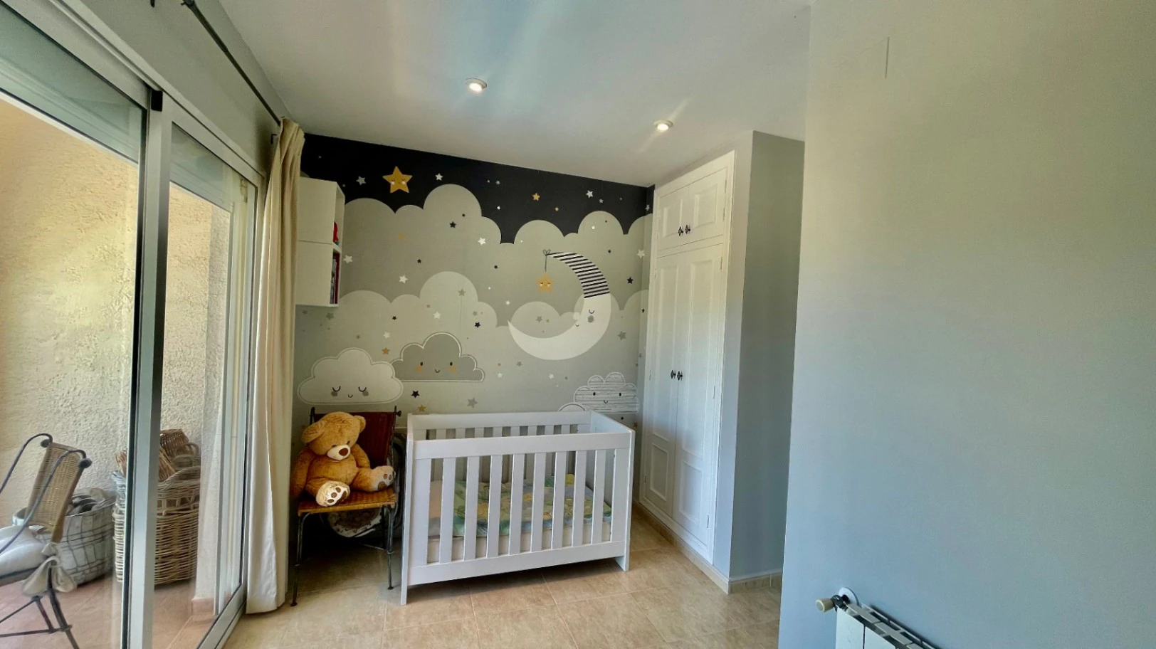 Villa for sale in Alcalali: Spacious corner plot