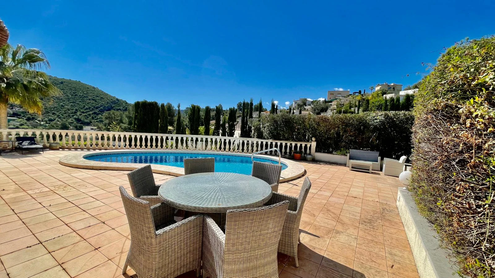 Villa for sale in Alcalali - Corner plot, mountain views