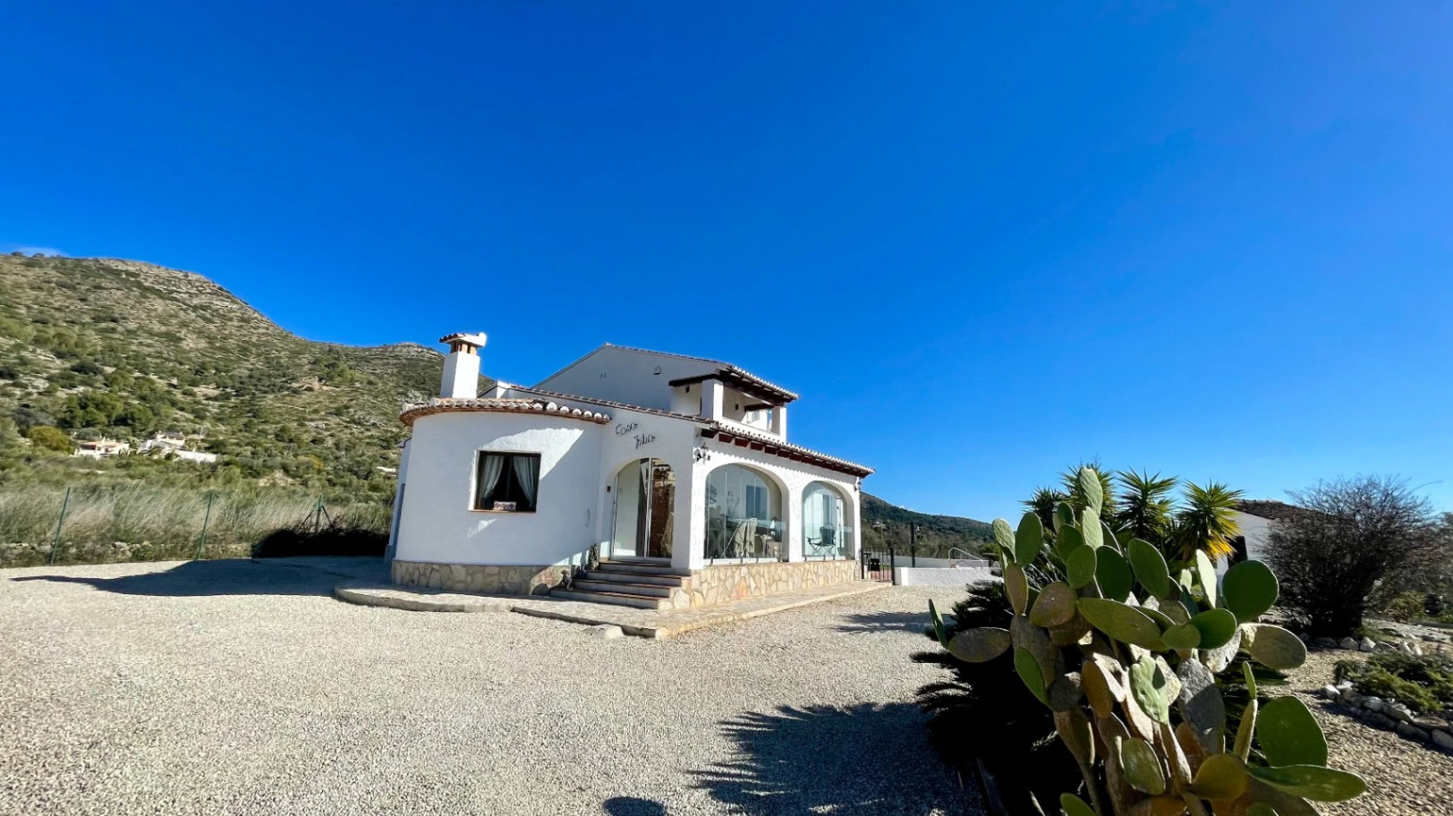 Villa for sale in Jalon: Secluded, sought-after location