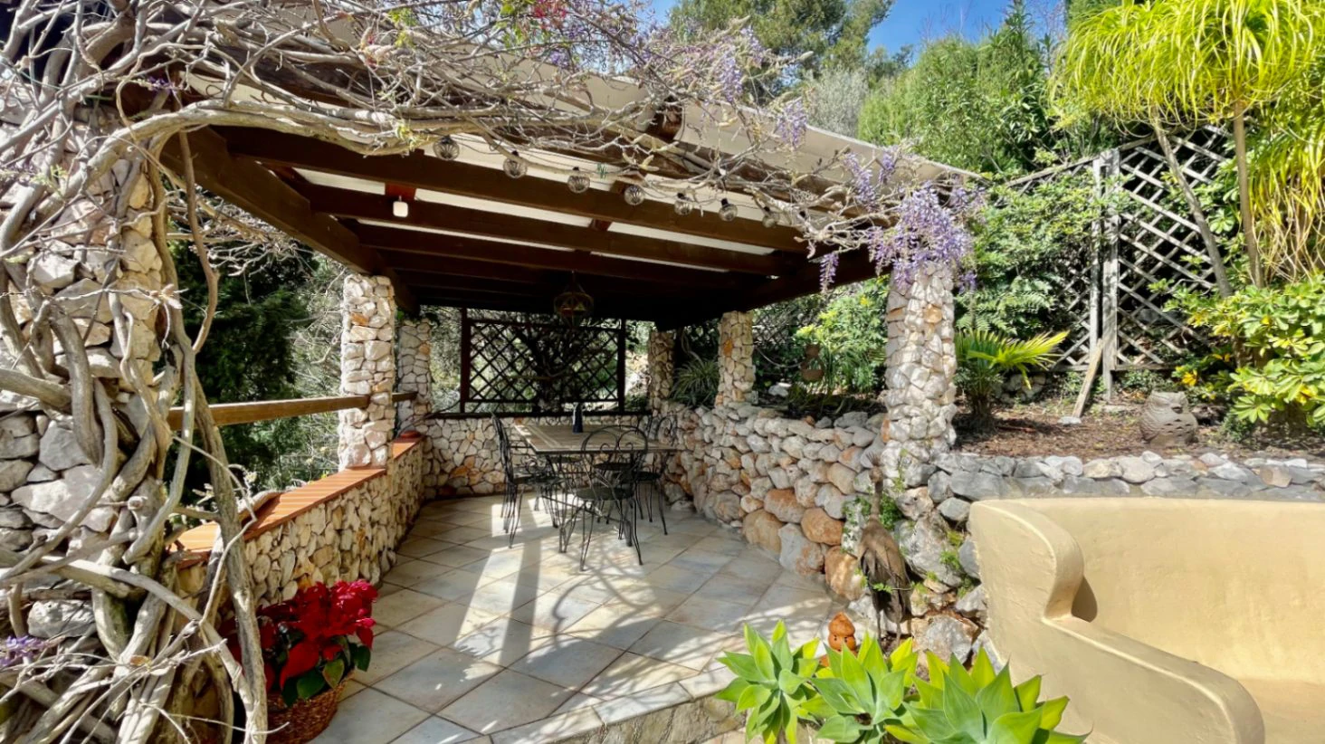 Villa for sale in Benigembla: Breathtaking views, exceptional privacy