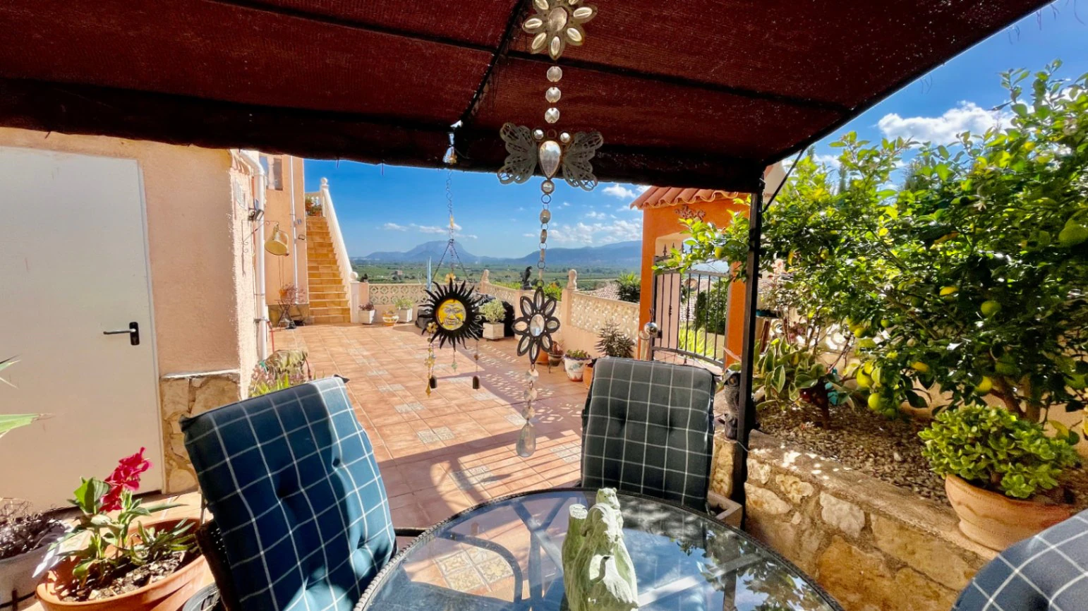 Villa for sale in Tormos: South-facing, panoramic views