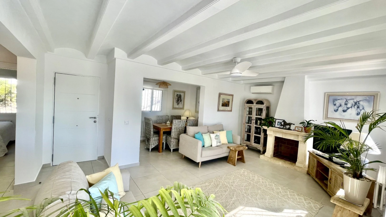 Villa à vendre à Benigembla : Spécifications élevées, vues fabuleuses