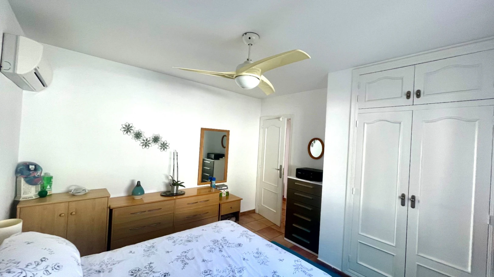 Villa te koop in Alcalali: Modern, met prachtig uitzicht