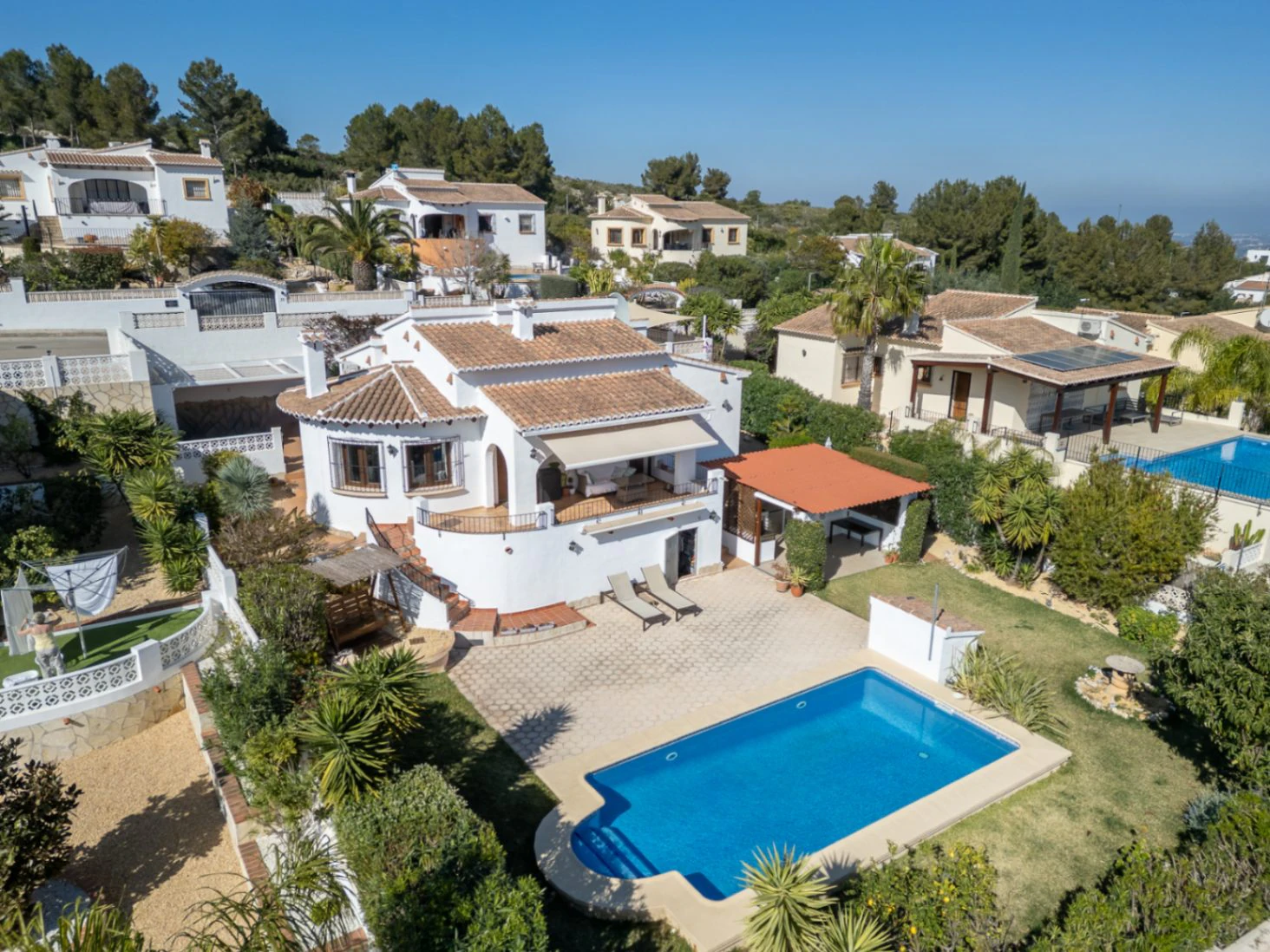 Villa en venta en Pedreguer - Impresionante, moderna, vistas espectaculares