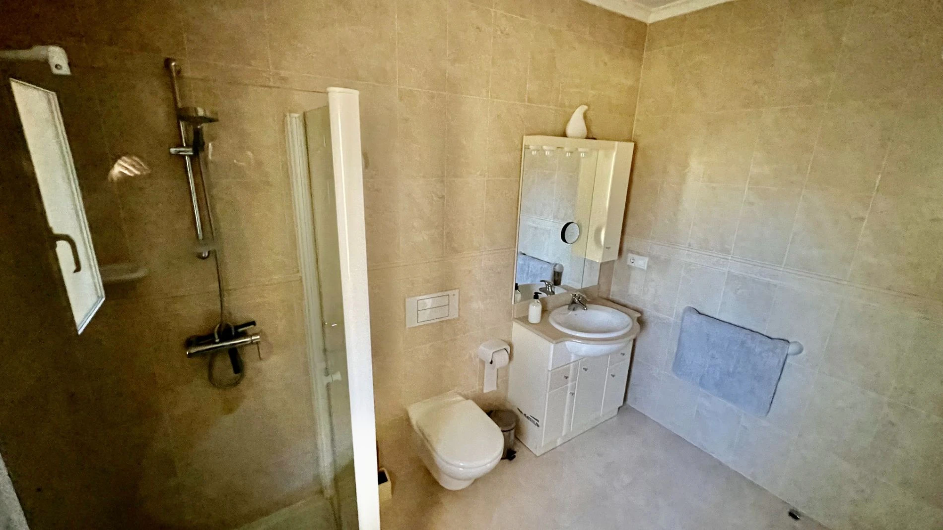 Villa for sale in Orba: Fabulous views, separate apartment