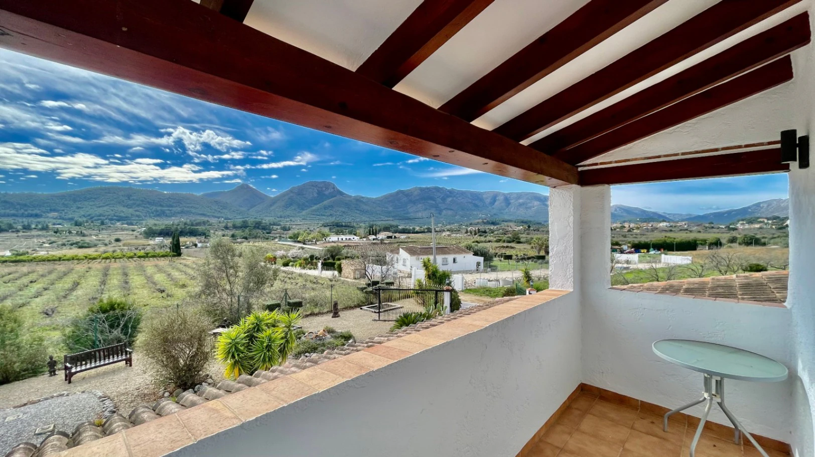 Villa en venta en Jalón: Ubicación apartada y muy solicitada