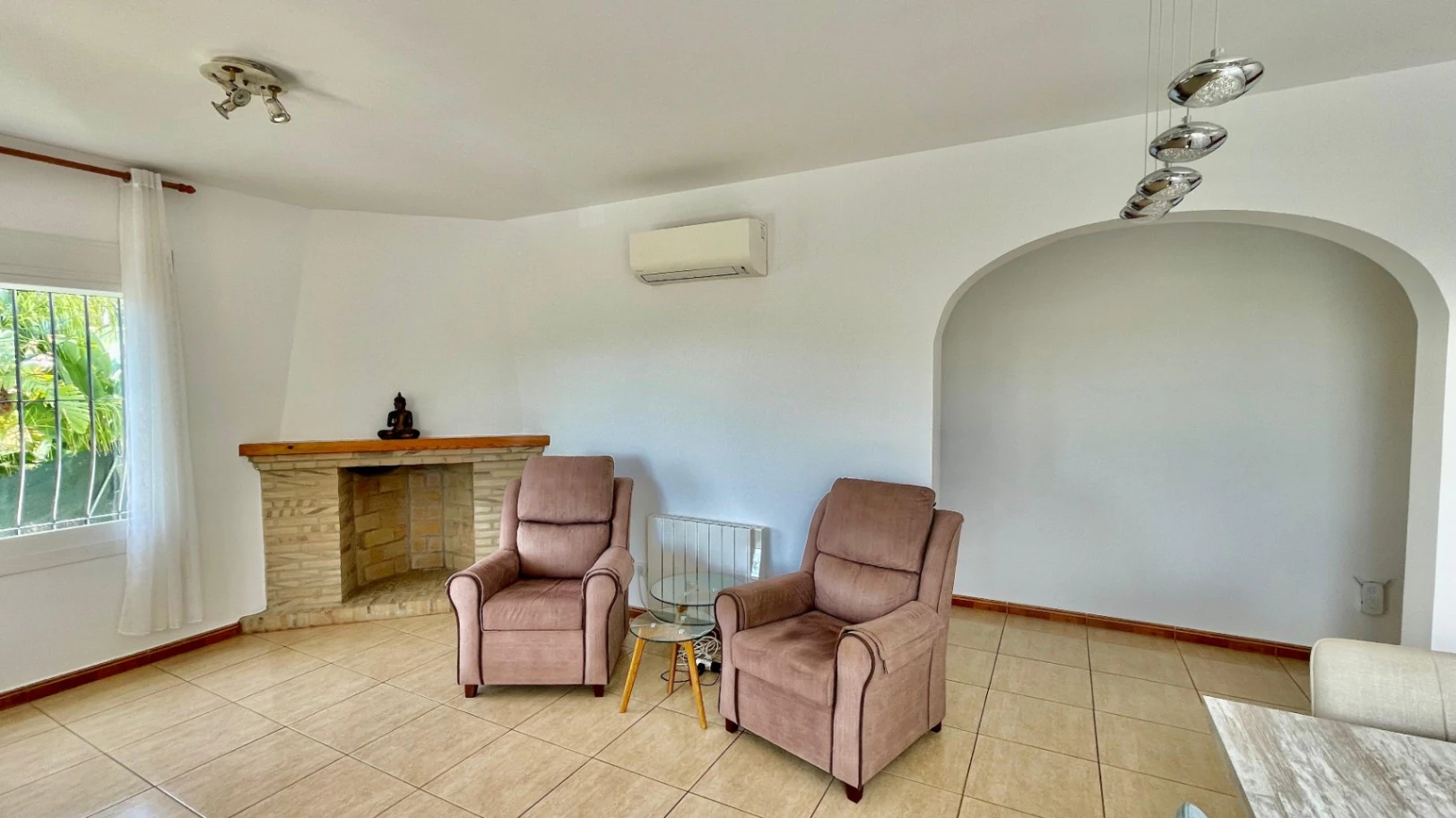 Villa en venta en Alcalali: Orientación sur, todo en una sola planta