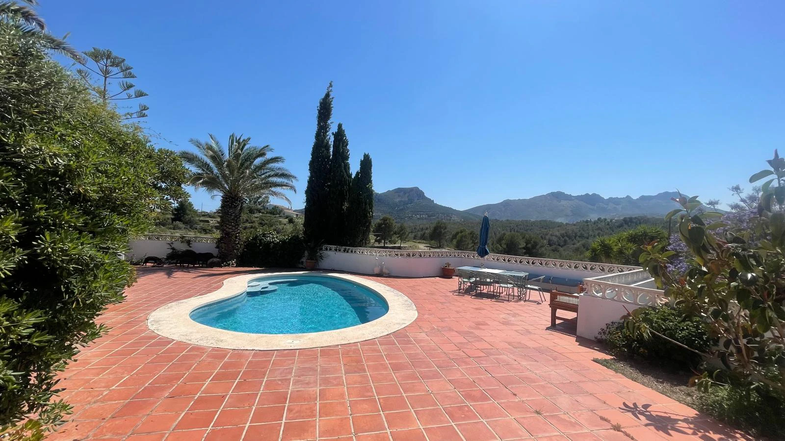 Villa en venta en Benissa: Cuadras y terreno