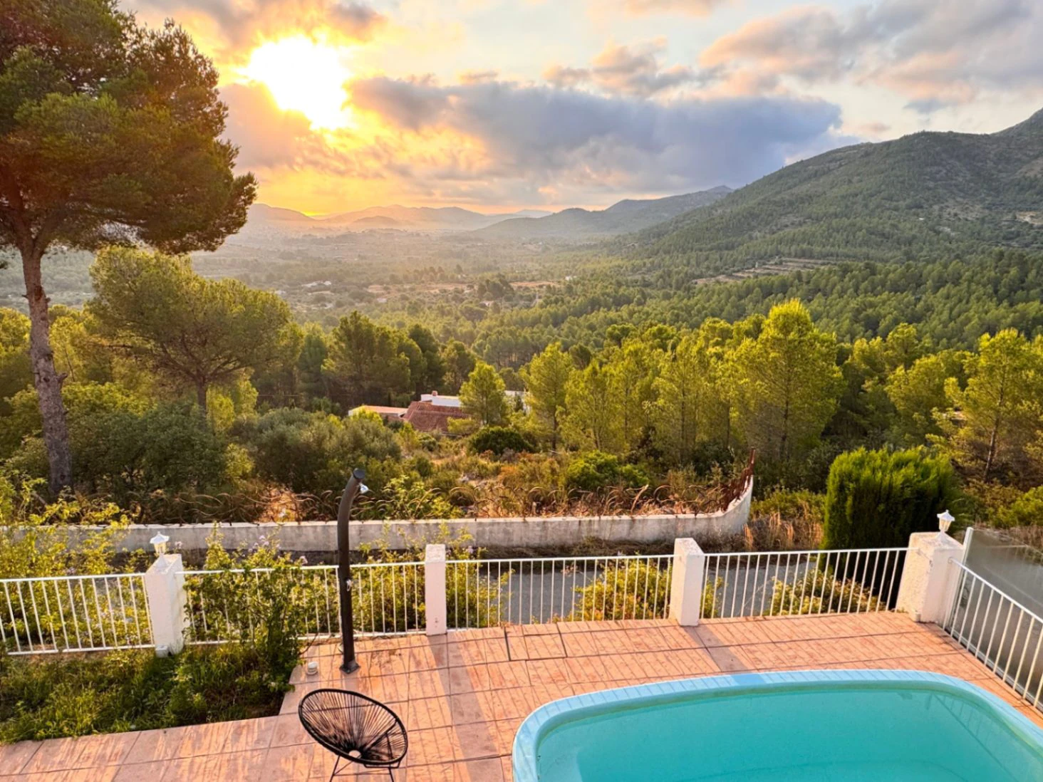 Villa à vendre à Parcent : vue imprenable, emplacement paisible