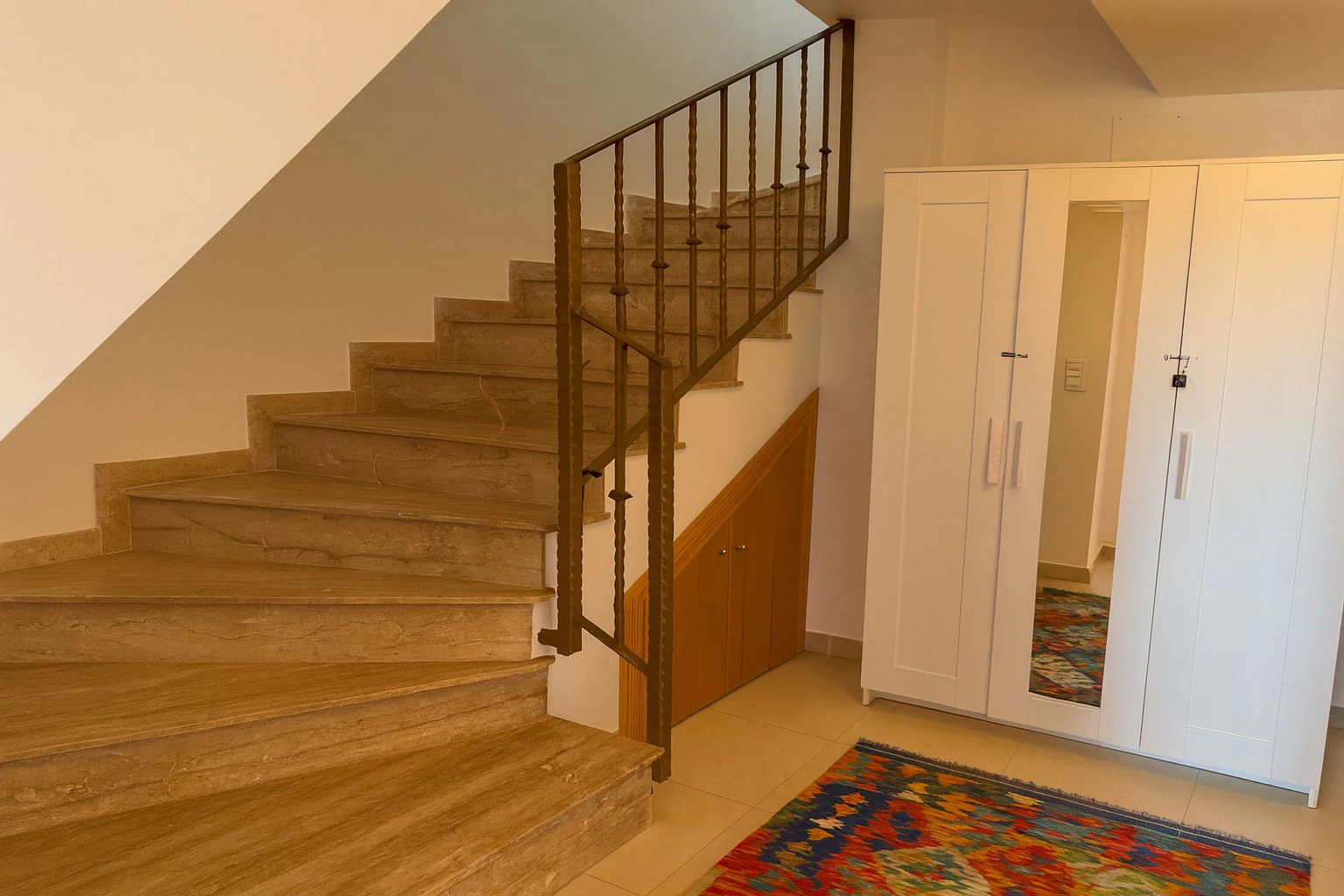 Casa adosada moderna en venta en Jalón: lujosa y elegante.