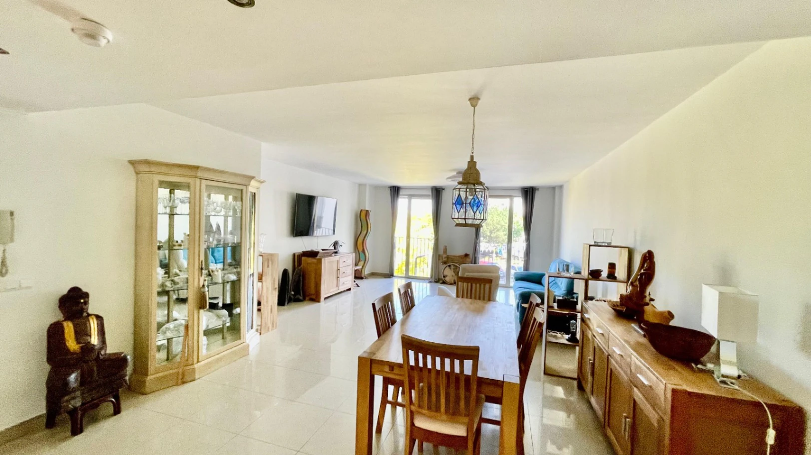 Piso en venta en Jalón: luminoso, espacioso y con una gran terraza.