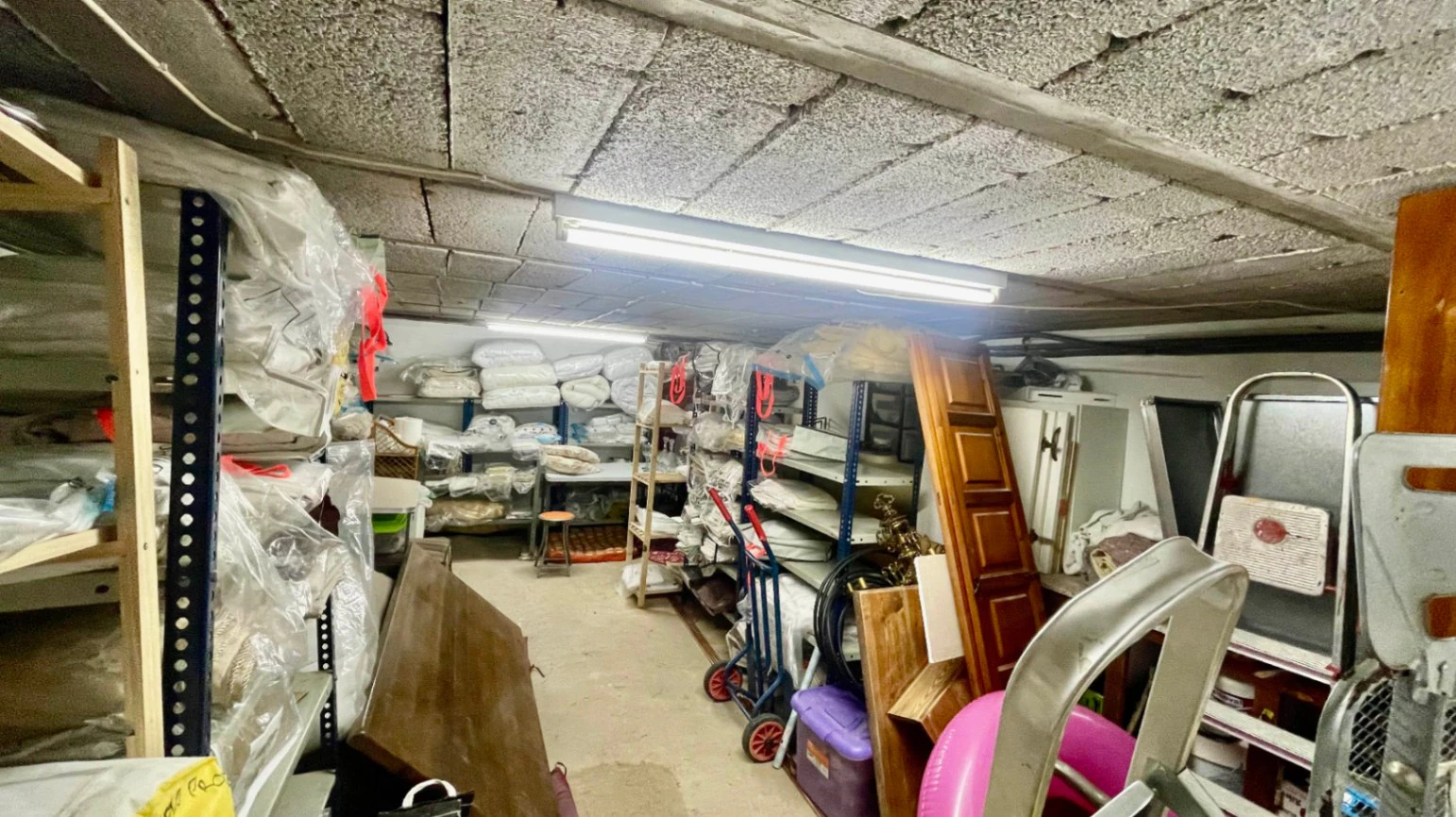 Fantastisch toevluchtsoord in finca-stijl – twee afzonderlijke woningen met twee zwembaden op een privéterrein van 2.032 m².