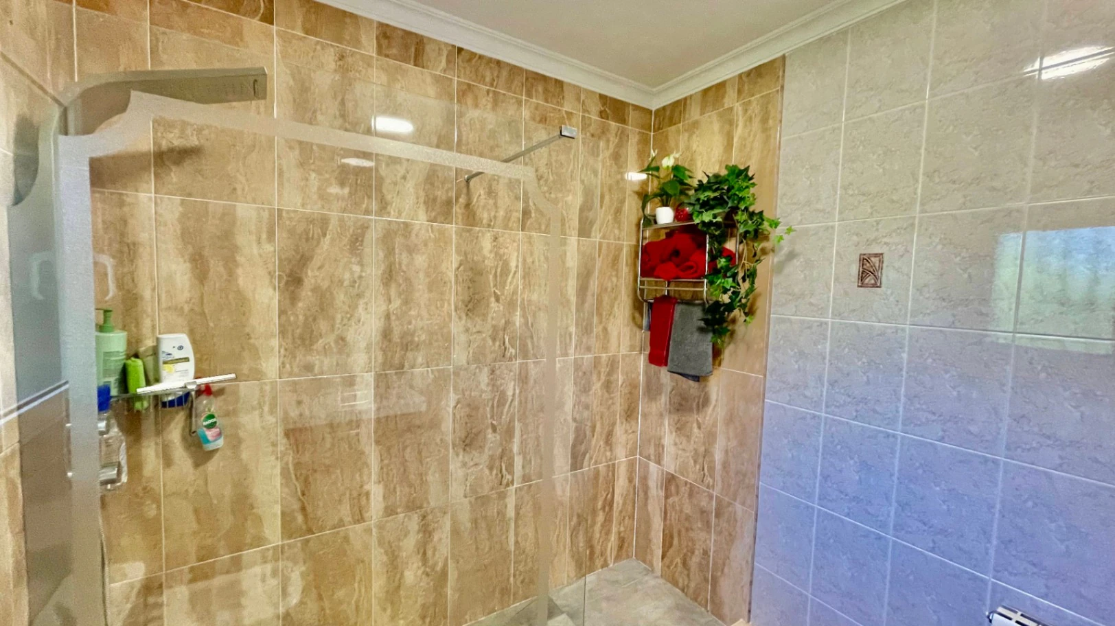 Villa en venta en Alcalalí: Ubicación privilegiada, espaciosa de una sola planta.