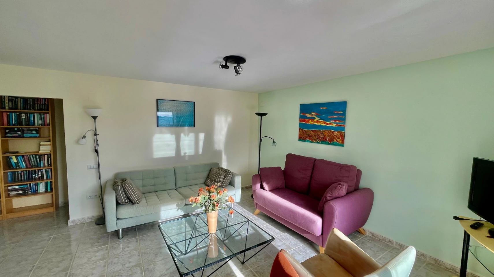 Villa en venta en Jalón: Orientada al sur, apartamento independiente para invitados.