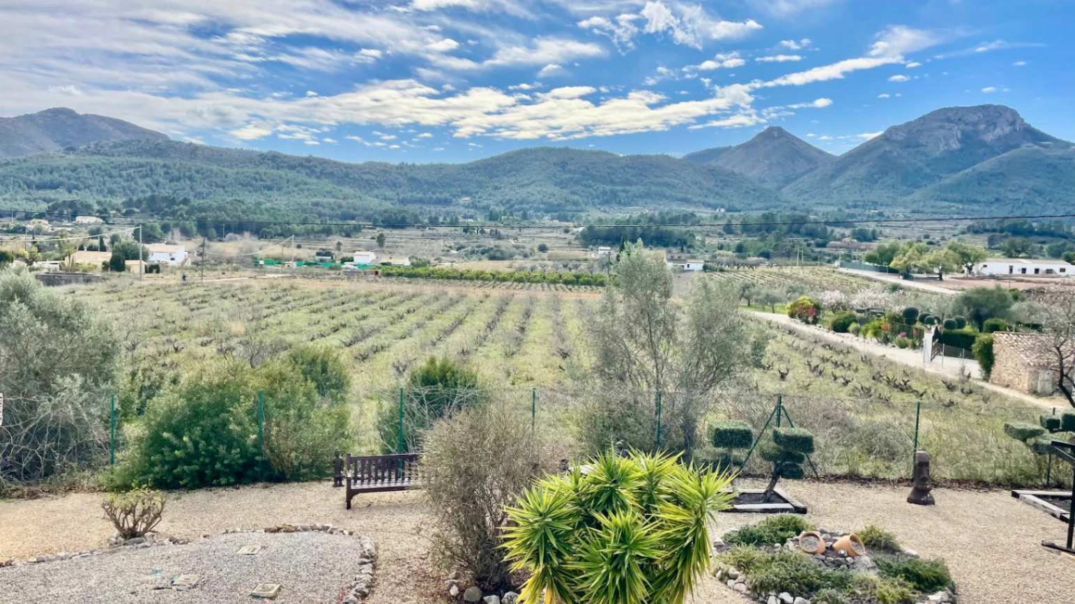 Villa en venta en Jalón: Ubicación apartada y muy solicitada