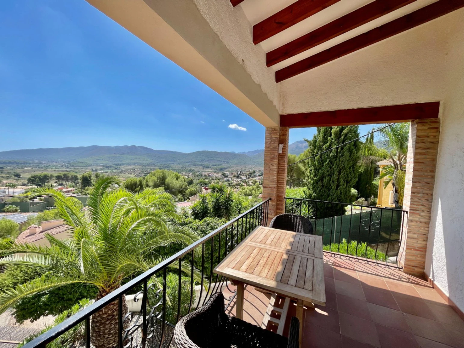 Villa en venta en Alcalali: Orientación sur, todo en una sola planta