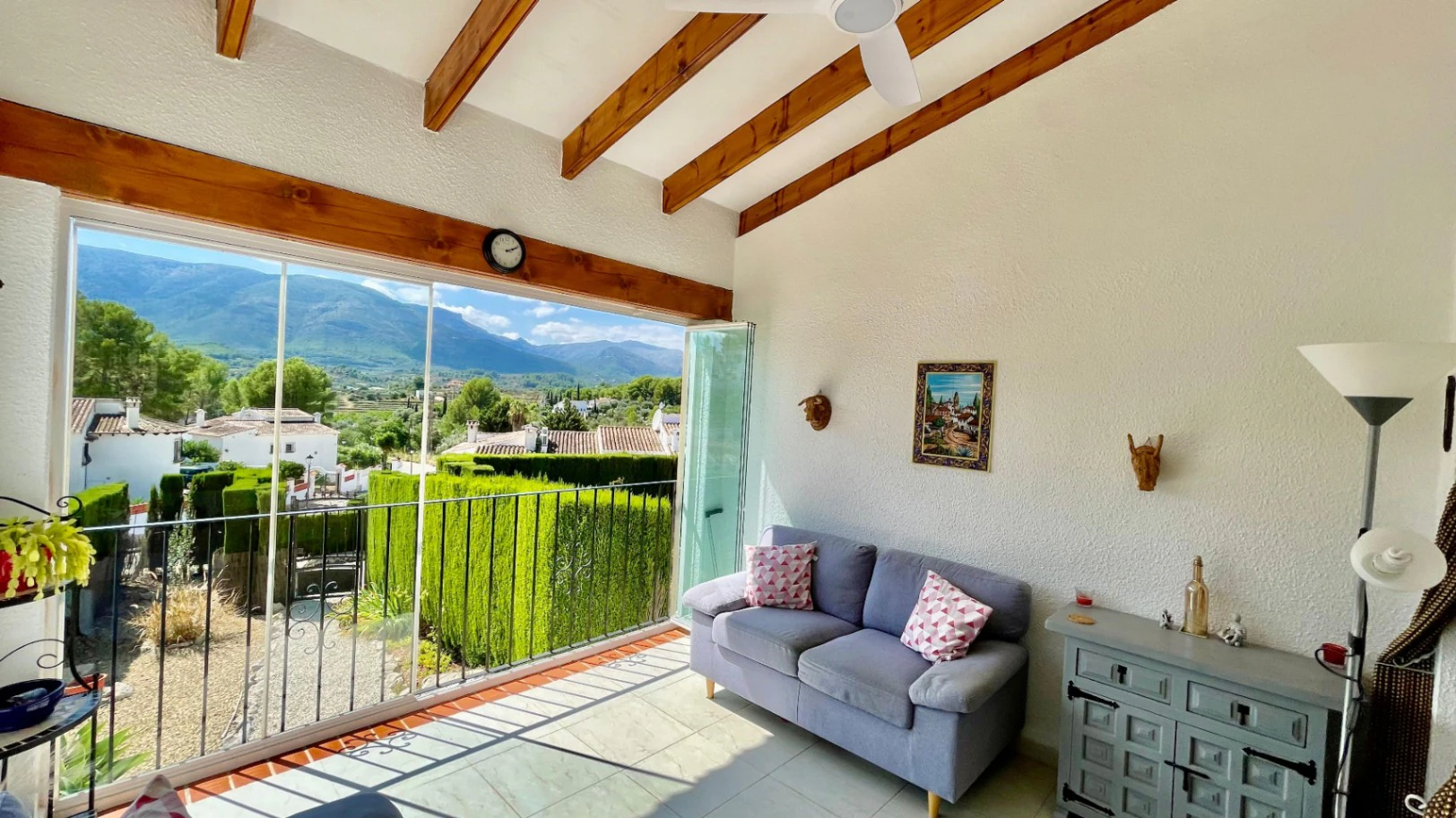 Villa adosada en venta en Murla - impecable, orientación sur