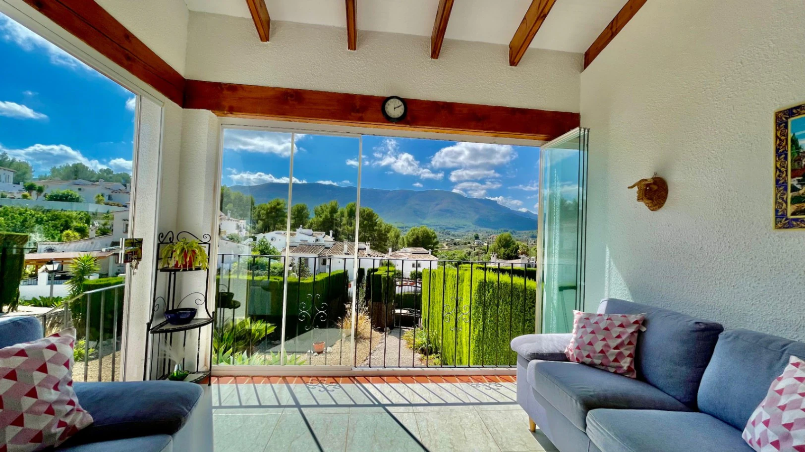 Villa adosada en venta en Murla - impecable, orientación sur