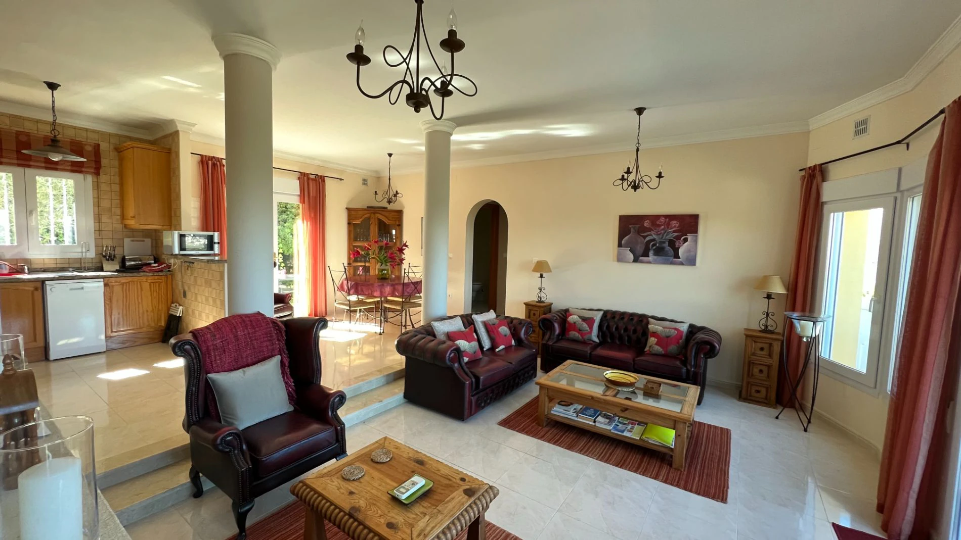 Villa for sale in Orba: Fabulous views, separate apartment