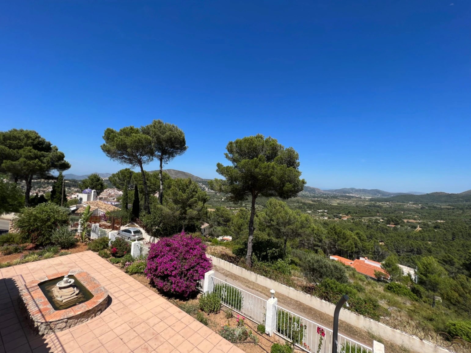 Villa à vendre à Parcent : vue imprenable, emplacement paisible