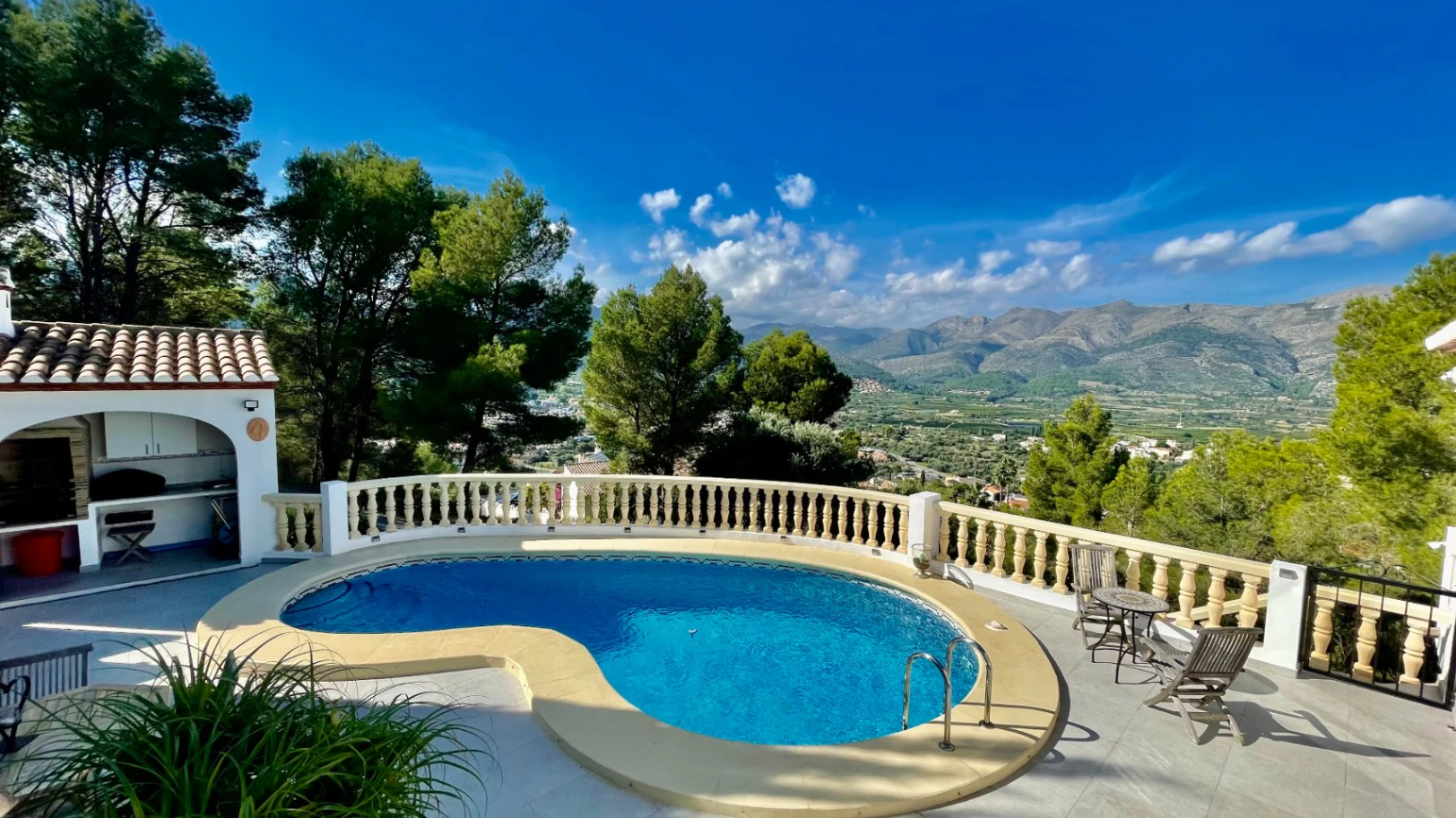 Villa for sale in Orba:  Contemporary, with breathtaking views
