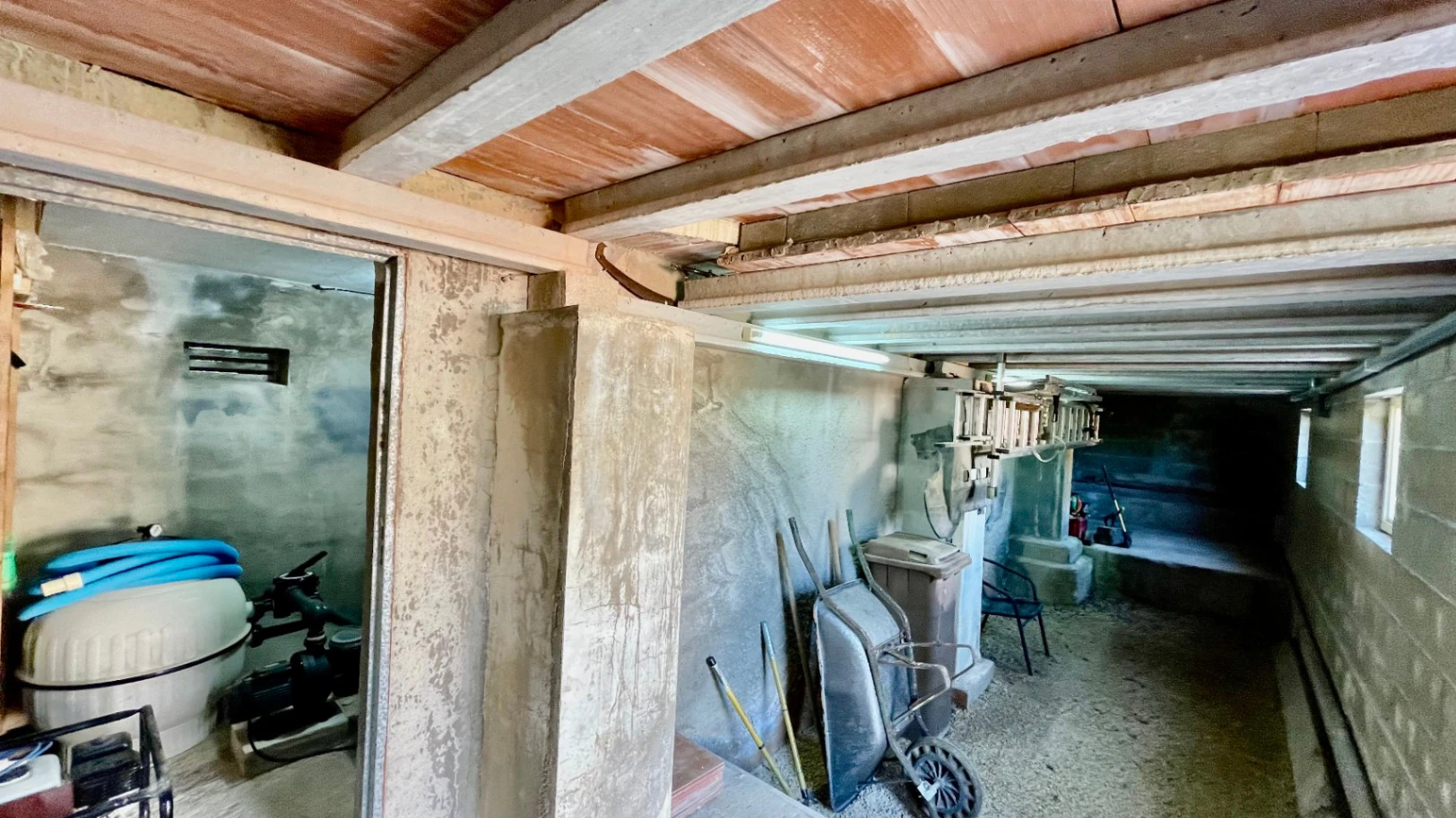Villa en venta en Alcalali: fabulosas vistas a la montaña, excelente privacidad.