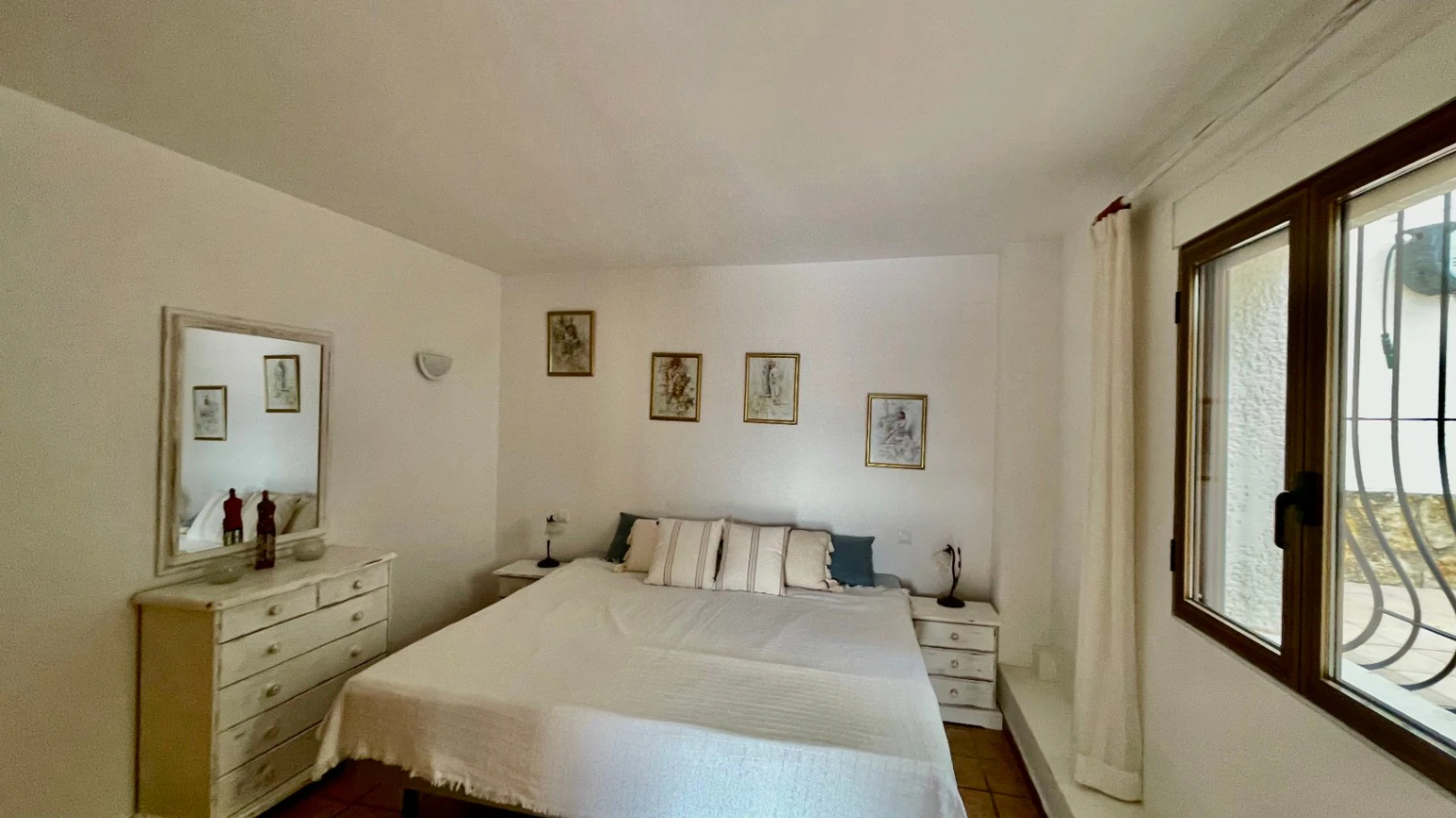 Villa en venta en Jalón: primera línea con espectaculares vistas orientadas al sur.