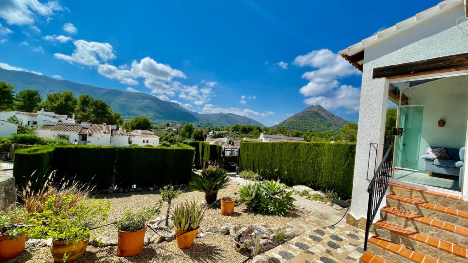 Villa adosada en venta en Murla - impecable, orientación sur