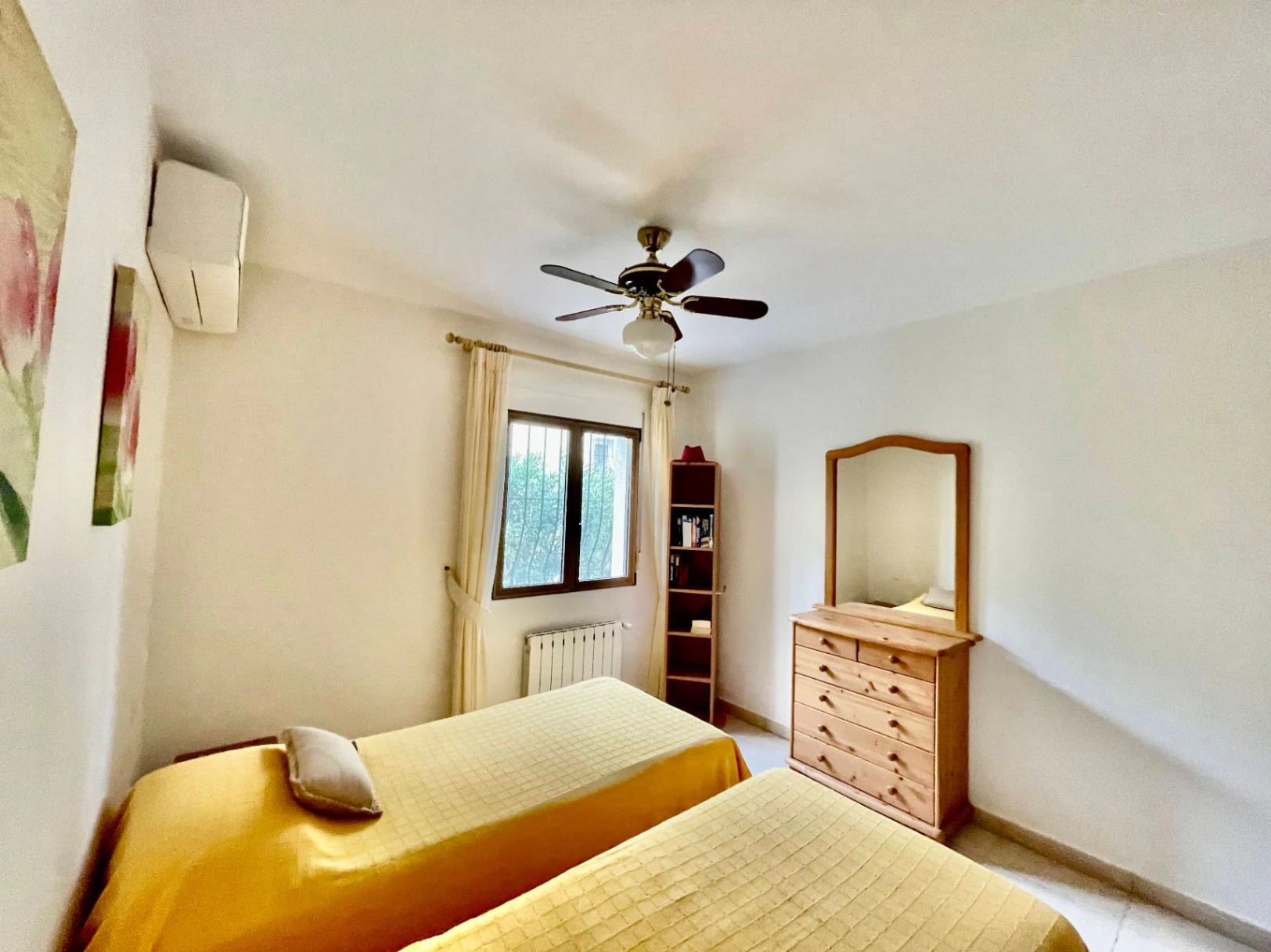 Villa en venta en Jalón: primera línea con espectaculares vistas orientadas al sur.