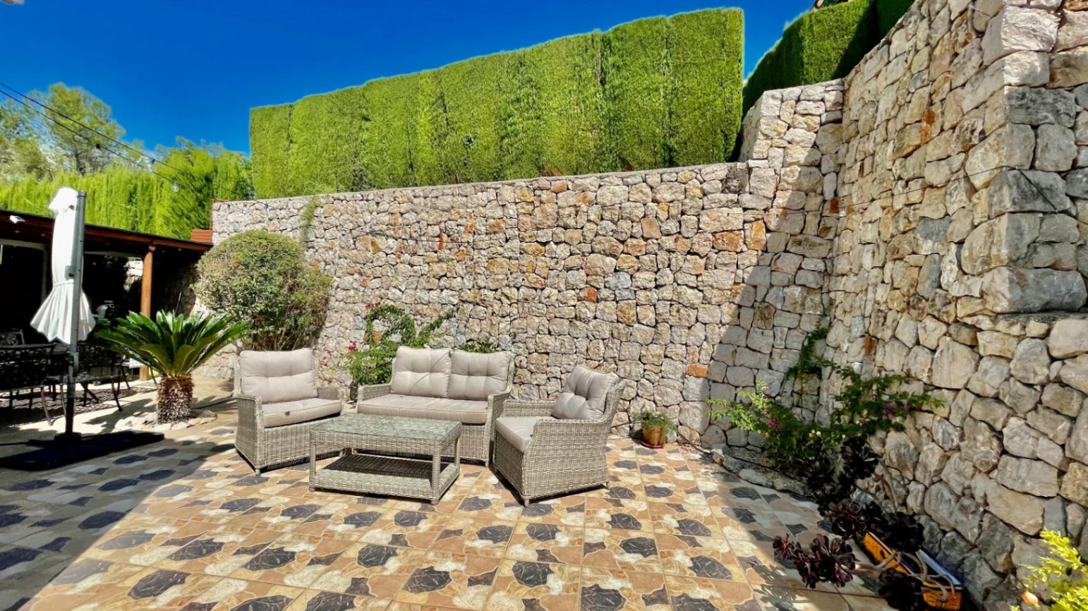 Villa adosada en venta en Murla - impecable, orientación sur
