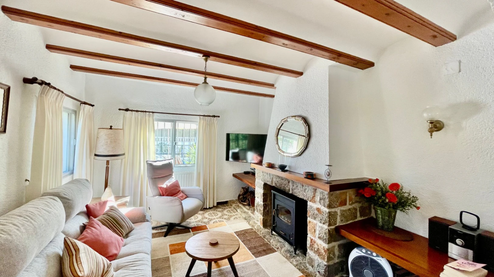 Fantastisch toevluchtsoord in finca-stijl – twee afzonderlijke woningen met twee zwembaden op een privéterrein van 2.032 m².