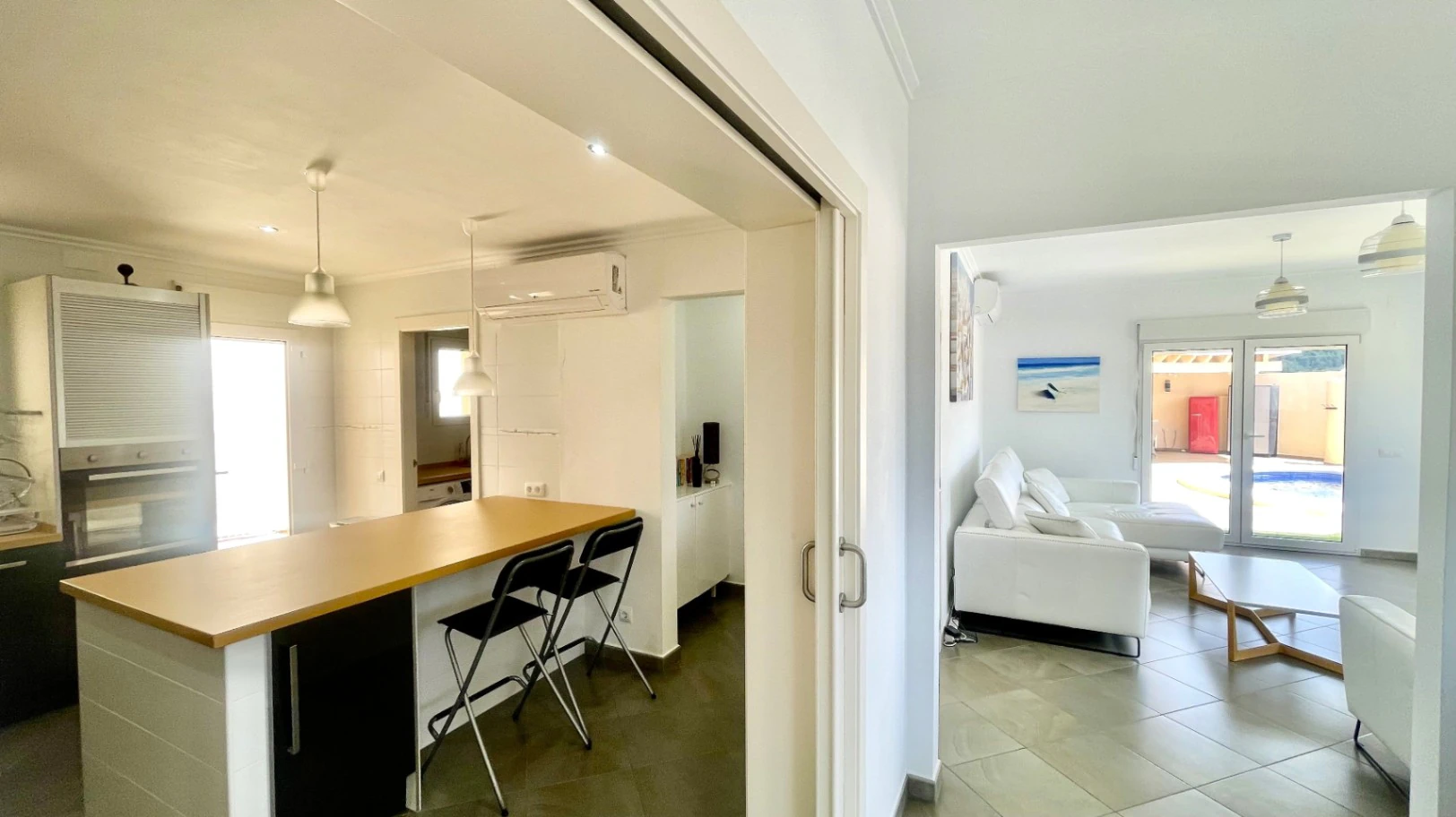 Villa for sale in Jalon: Luxurious, energy-efficient