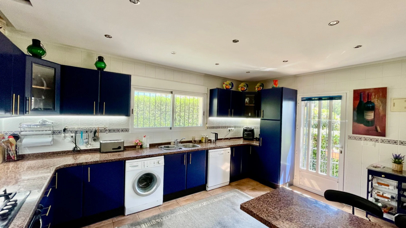 Villa en venta en Alcalalí: Ubicación privilegiada, espaciosa de una sola planta.